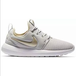 Nike Roshe Two - Light Bone/Gold 7.5